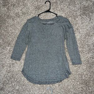 Xs gray top